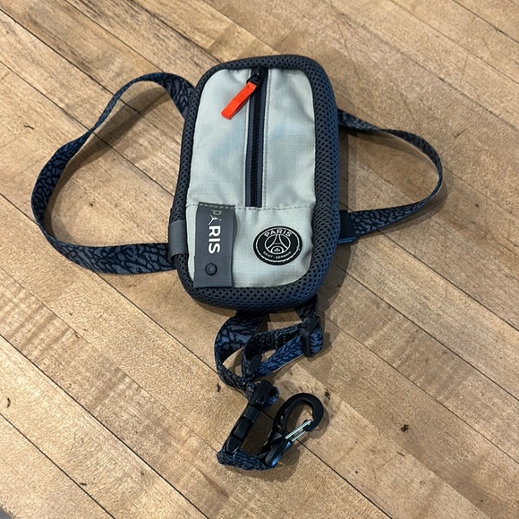 Nike Gray and Blue Belt Bag - Picture 1 of 6